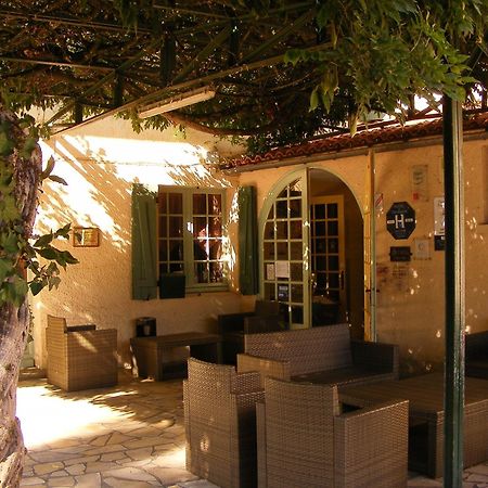 Logis Hotel Restaurant Du Pont Ambialet Ngoại thất bức ảnh