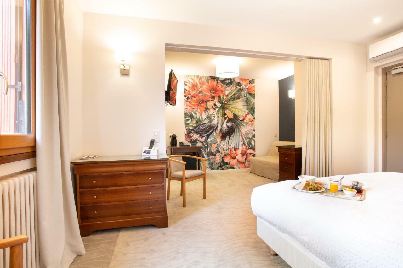 Logis Hotel Restaurant Du Pont Ambialet Ngoại thất bức ảnh